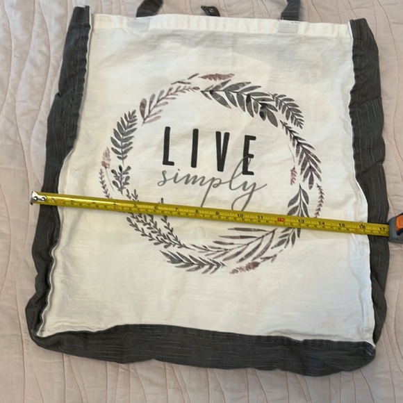 Live Simply Cotton Canvas Wreath Boho Tote Bag - Picture 2 of 4